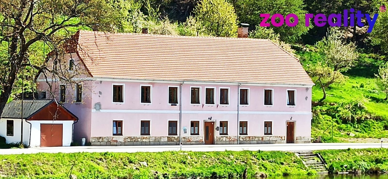 Ubytovací zařízení, Rožmberk nad Vltavou, 455 m²