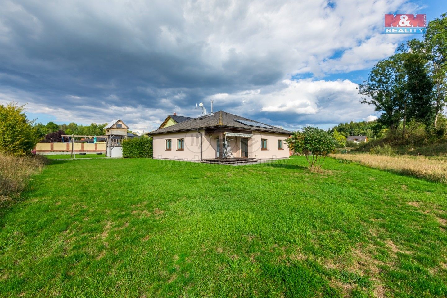 Rodinné domy, Lesov, Sadov, 126 m²
