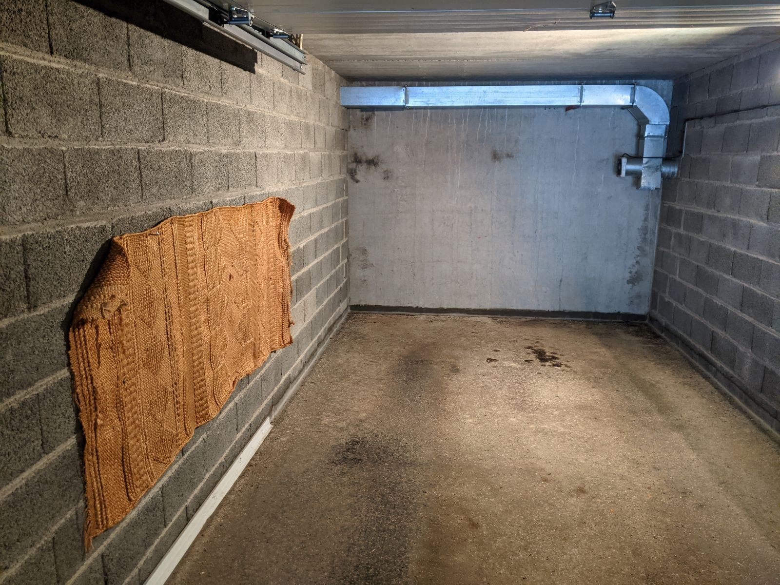 Garáže, Popelákova, Brno - Líšeň, Jihomoravský kraj, 17 m² - 1