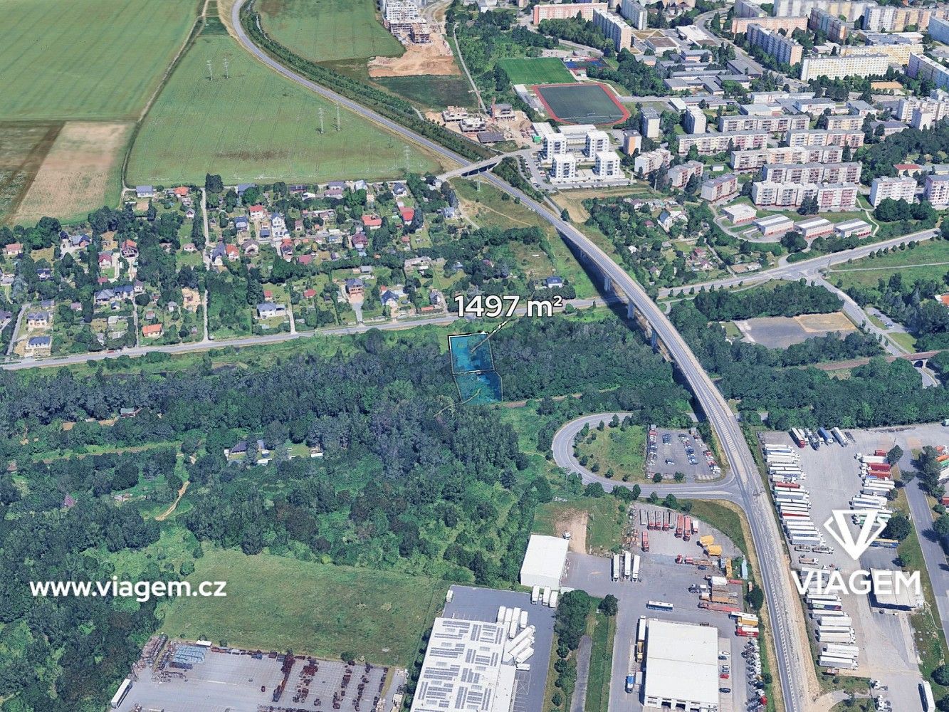 Les, 2 919 m²