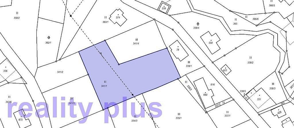 Louka, 2 444 m²