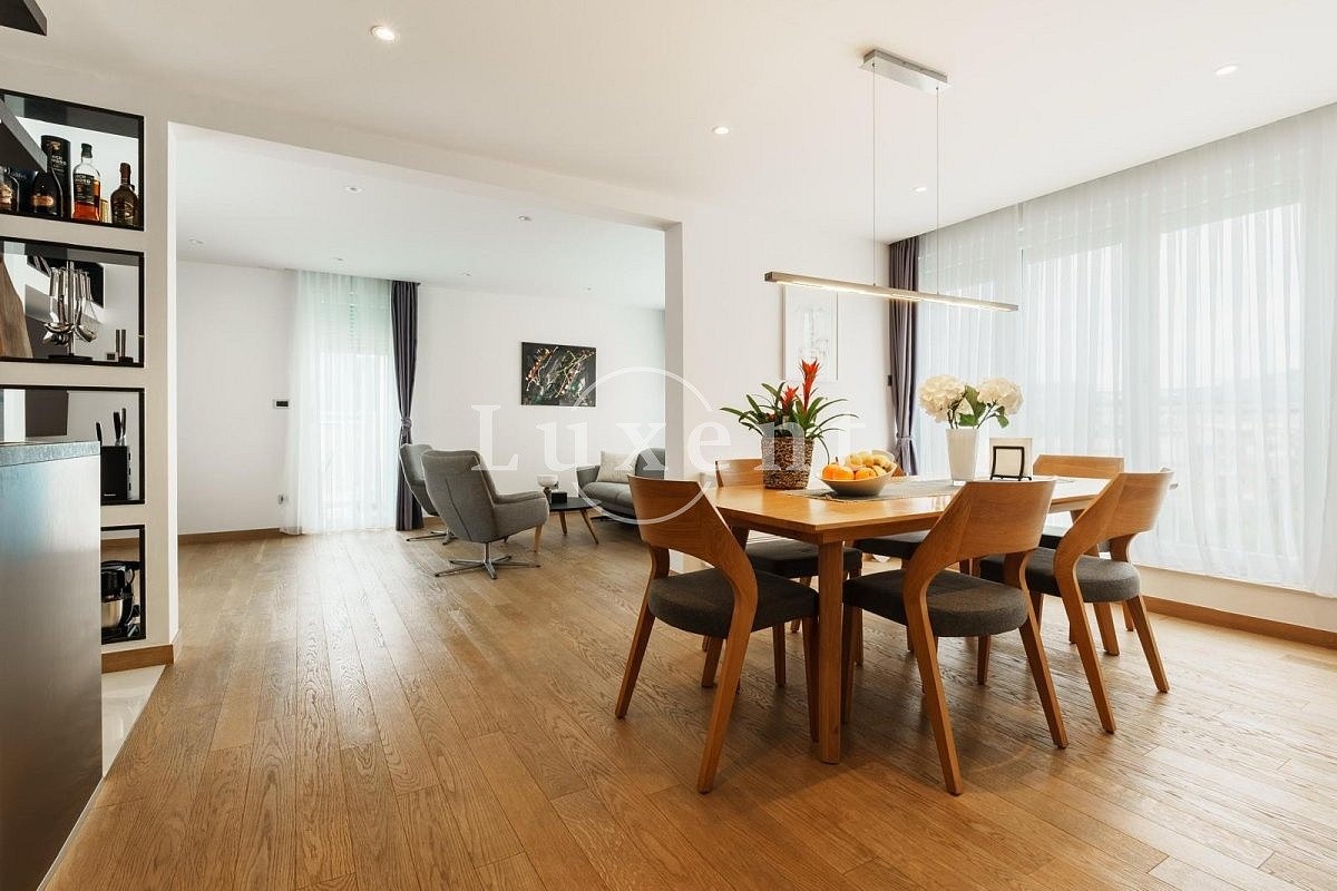 4+kk, Split, Chorvatsko, 108 m² - 1