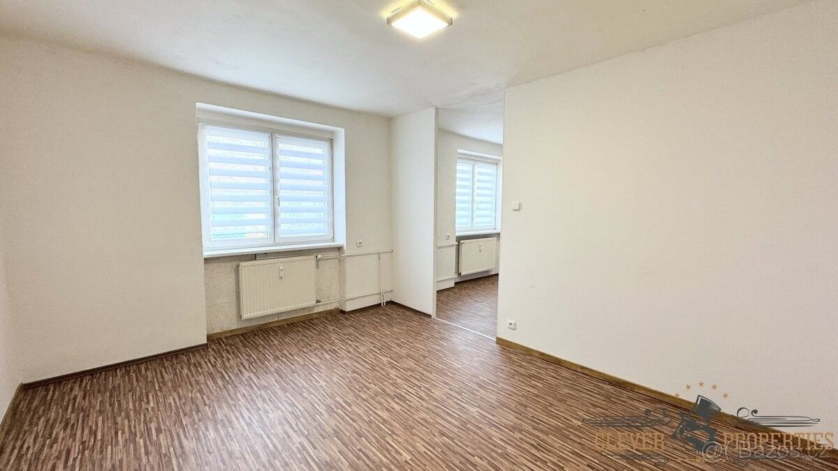 Pronájem byt - Chvaletice, 533 12