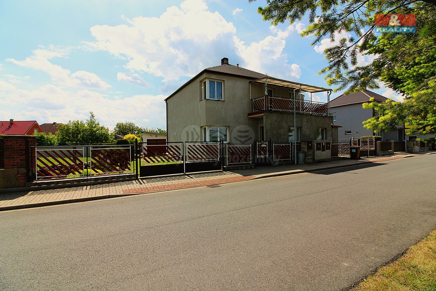 Prodej rodinný dům - Horky, 230 m²