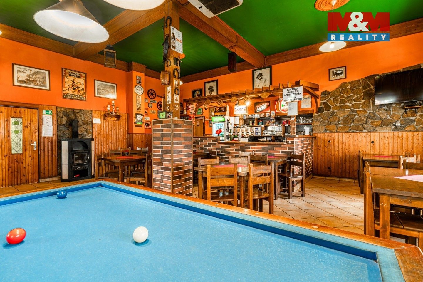 Prodej restaurace - Velké Březno, 700 m²