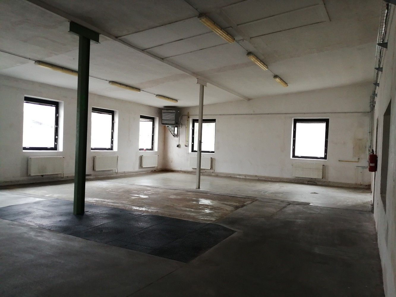 Sklady, Nádražní, Ždírec nad Doubravou, okres Havlíčkův Brod, 300 m² - 1