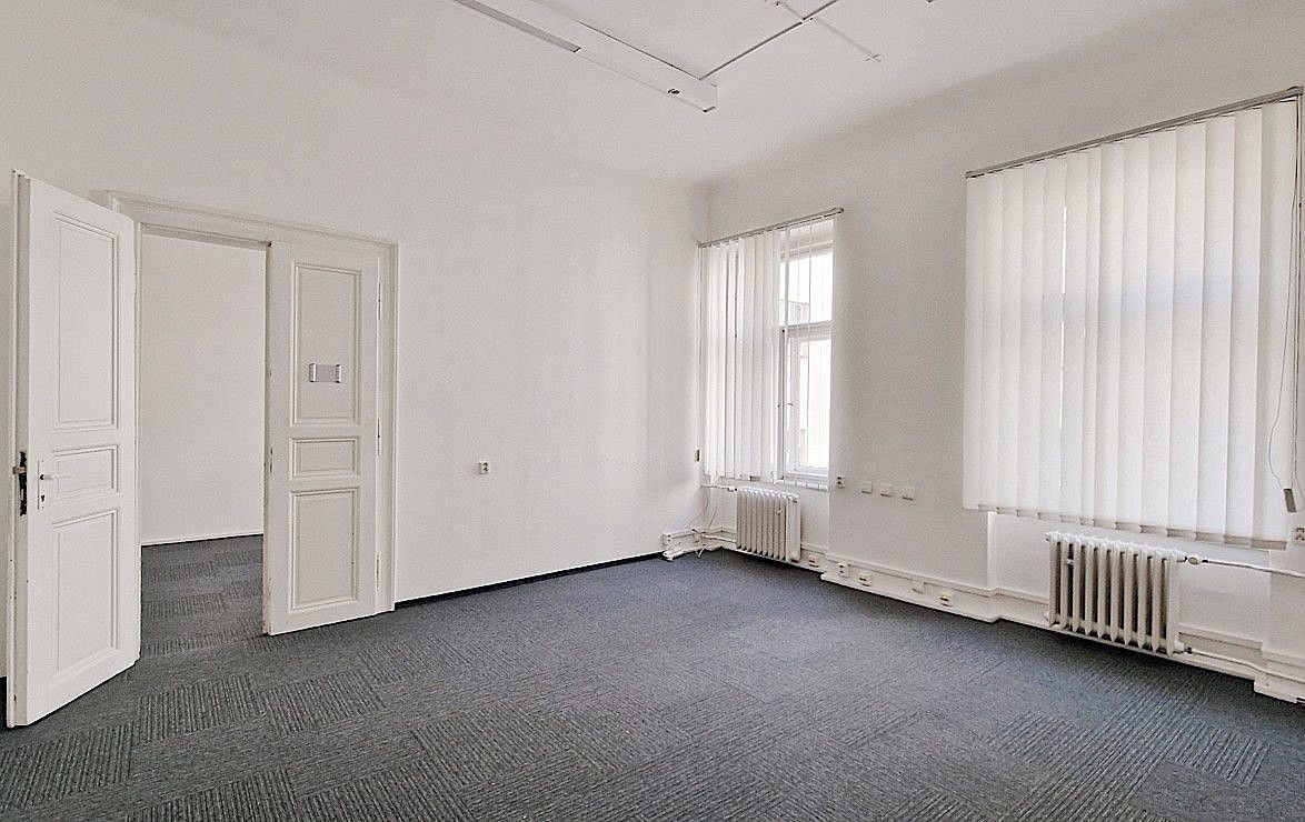 Kancelář · 76 m² · Praha - 3