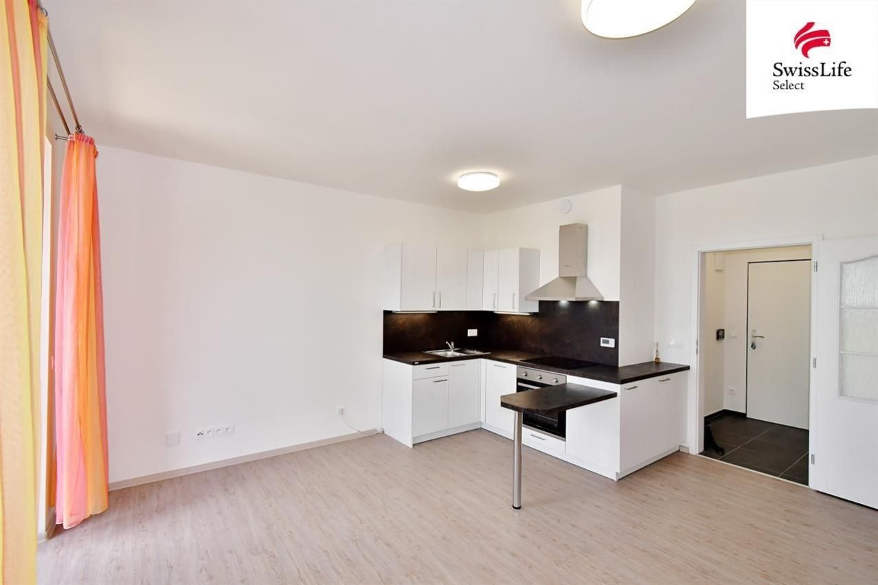 Pronájem byt 1+kk - Hrnčířská, Uhlířské Janovice, 30 m²