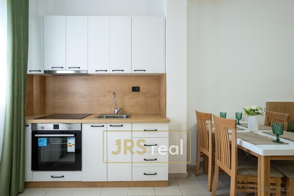 Prodej byt - 987 66, Zahraničí