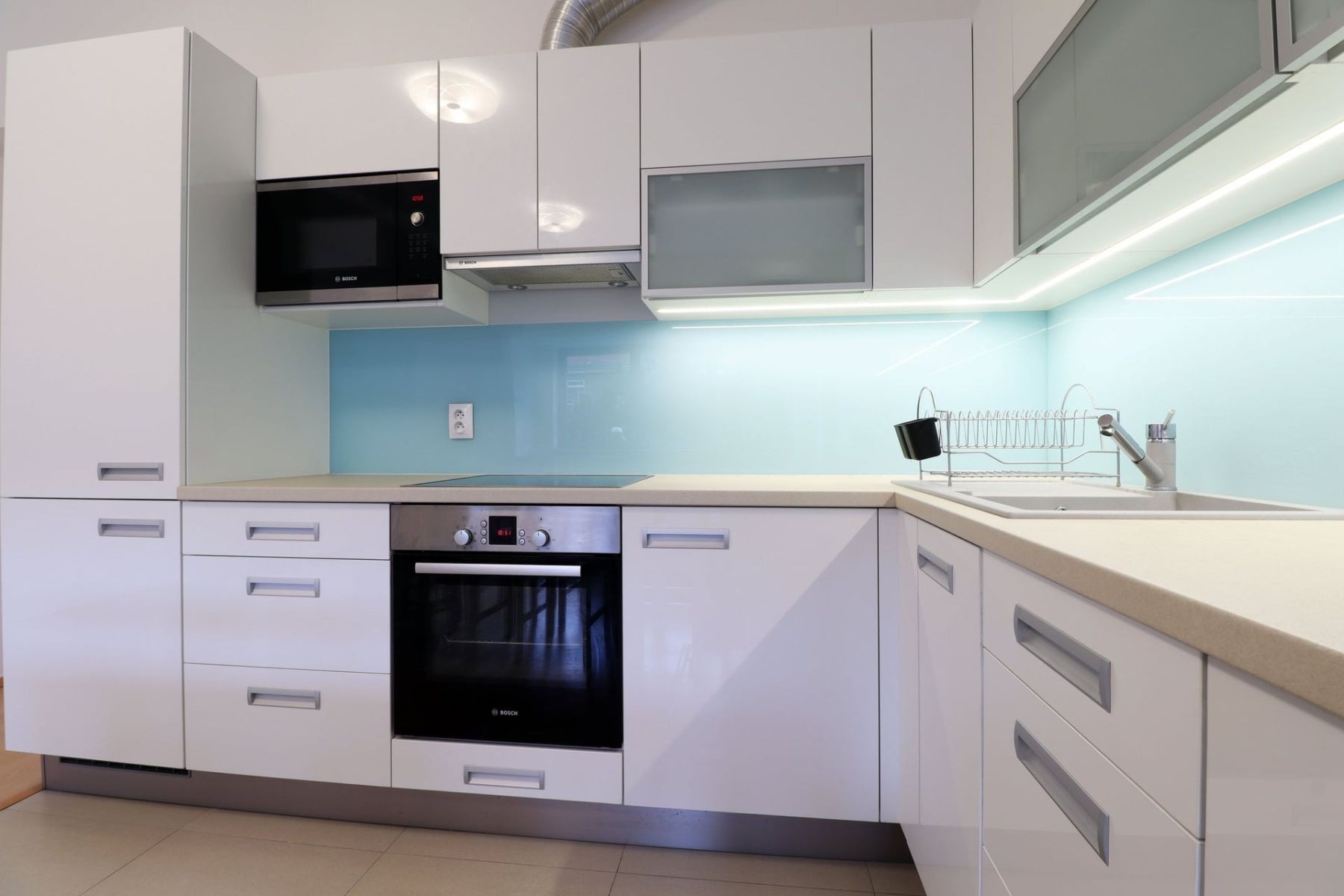 Pronájem byt 4+kk - Nikoly Tesly, Praha - Dejvice, 123 m² - 5