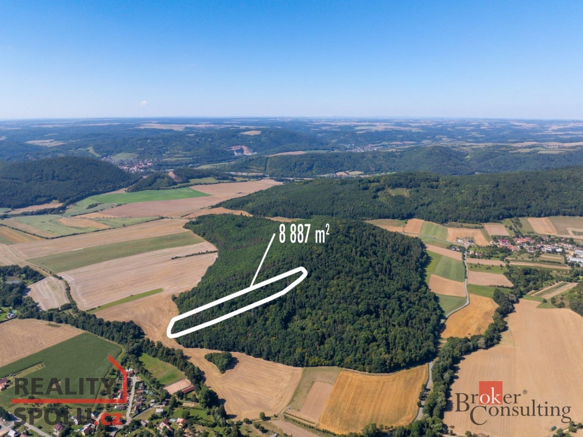 Lesy, Lomnička, 8 887 m²