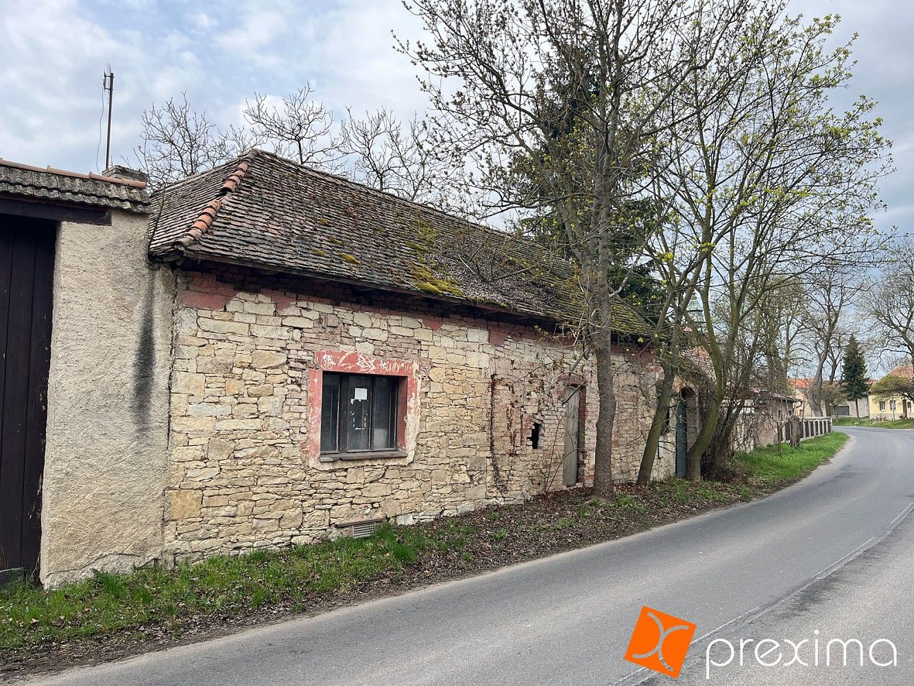Prodej rodinný dům - Peruc - Černochov, okres Louny, 260 m² - 1