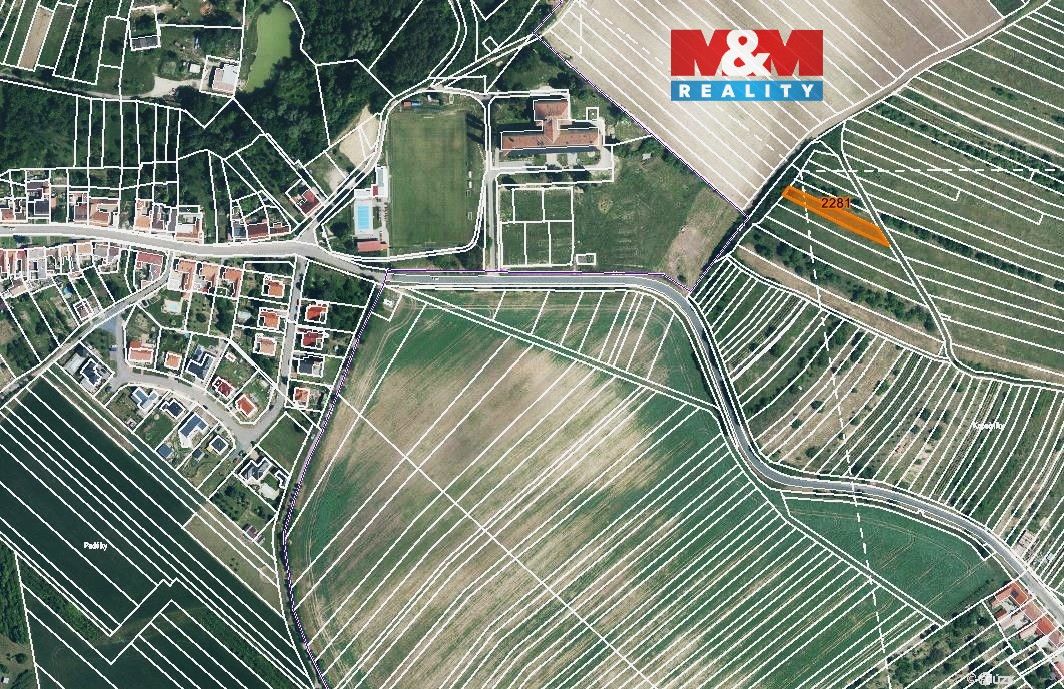 Pozemky pro bydlení, Strážovice, 696 38