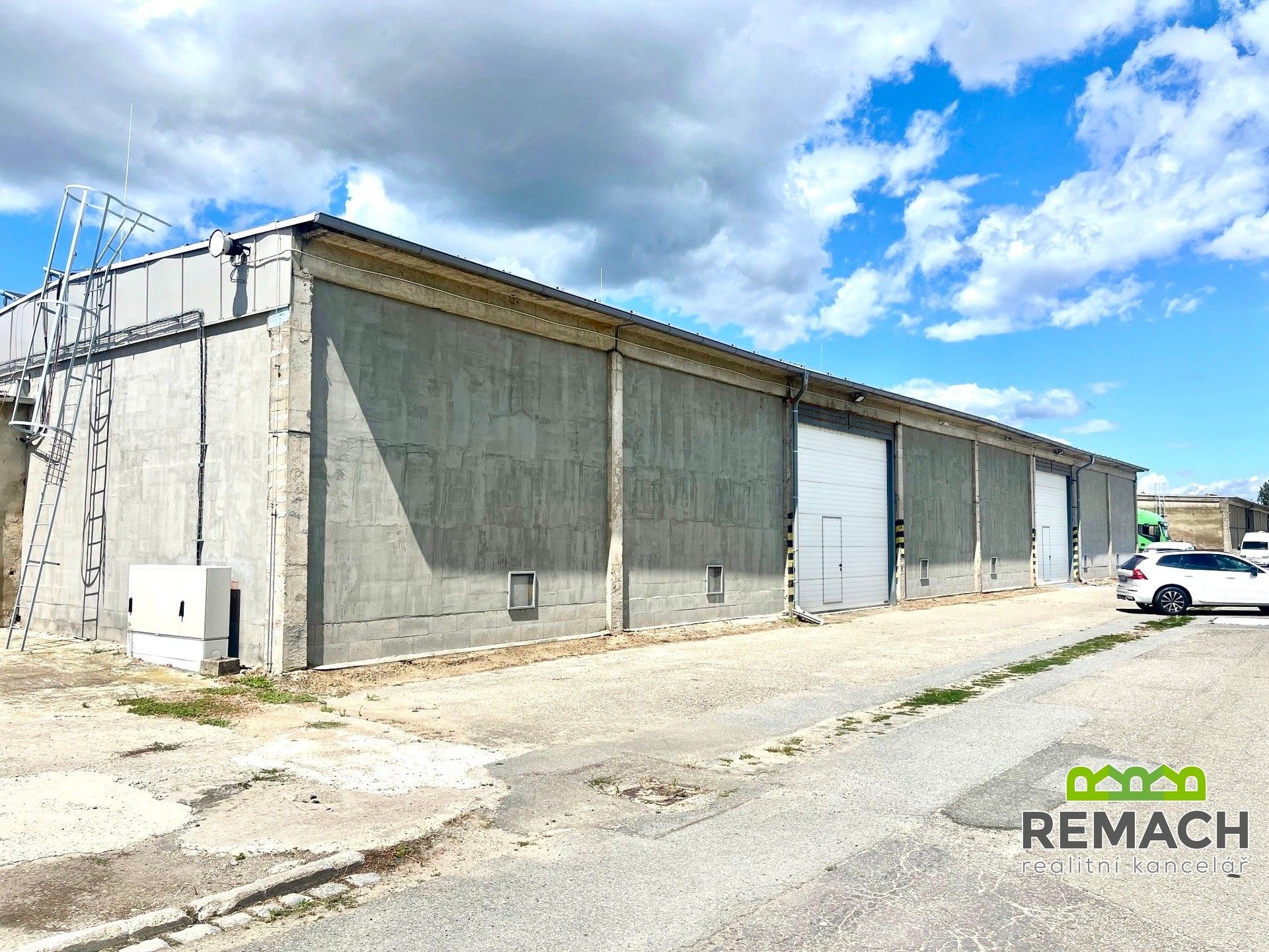 Sklady, Zlechovská, Staré Město, 534 m²