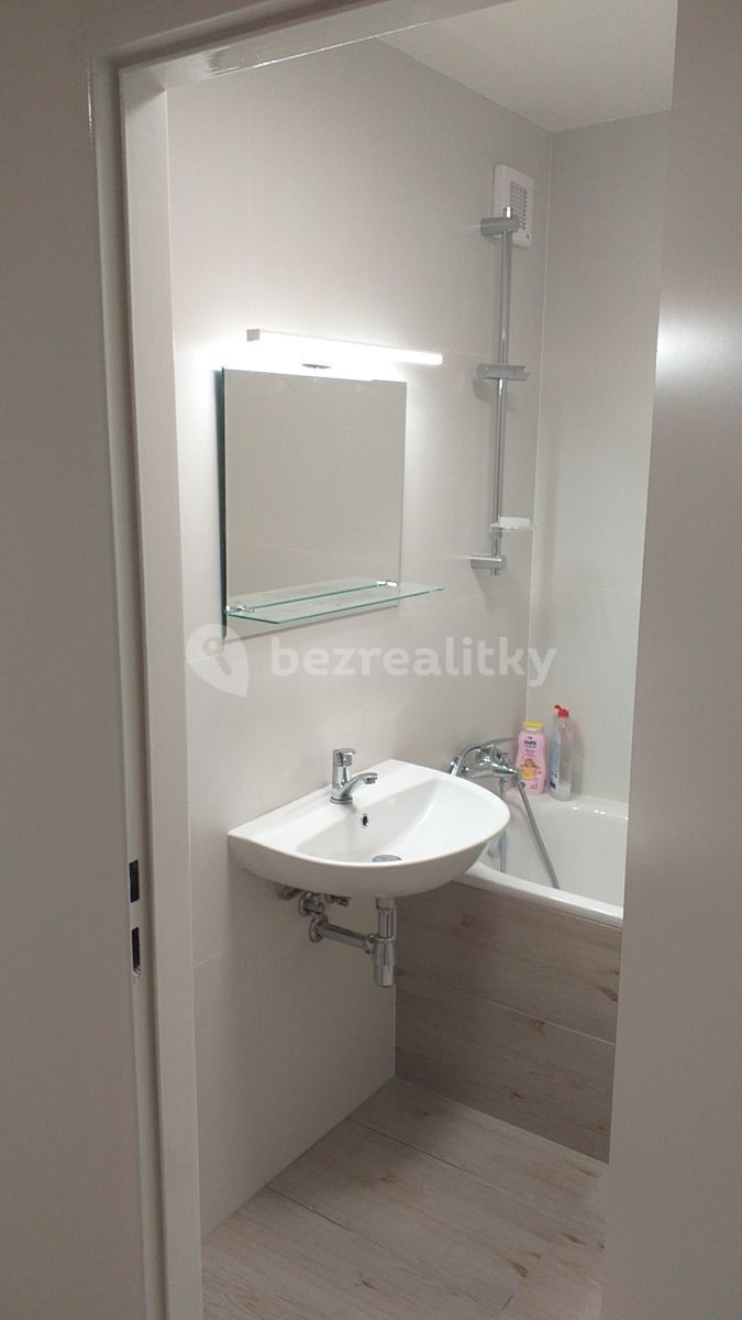 3+kk, Generála Janouška, Praha - Černý Most, 77 m² - 2