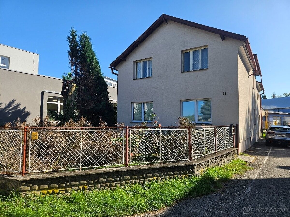 Rodinné domy, Valašské Meziříčí, 757 01