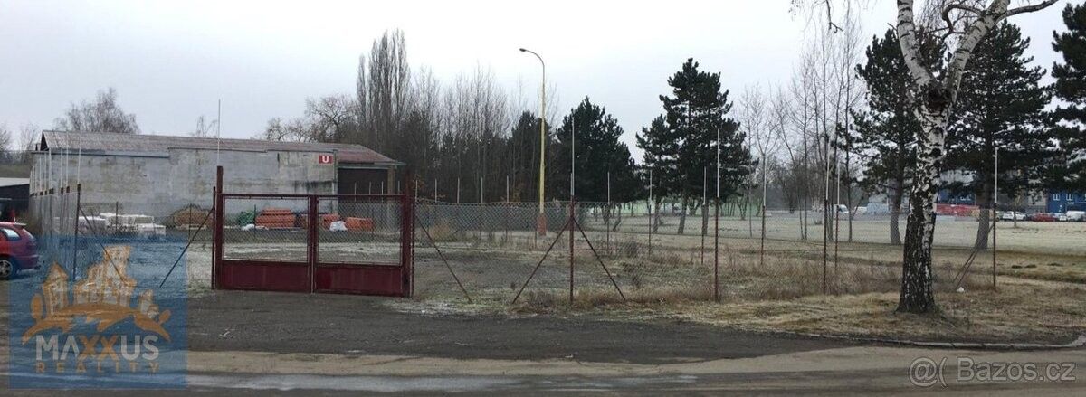 Pronájem pozemek pro bydlení - Praha, 193 00