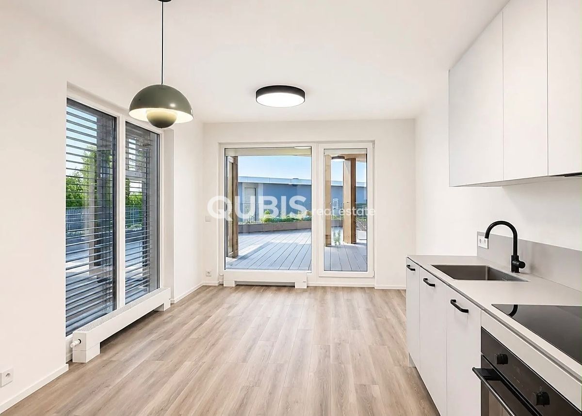 2+kk, Strašnice, Praha, 135 m² - 1
