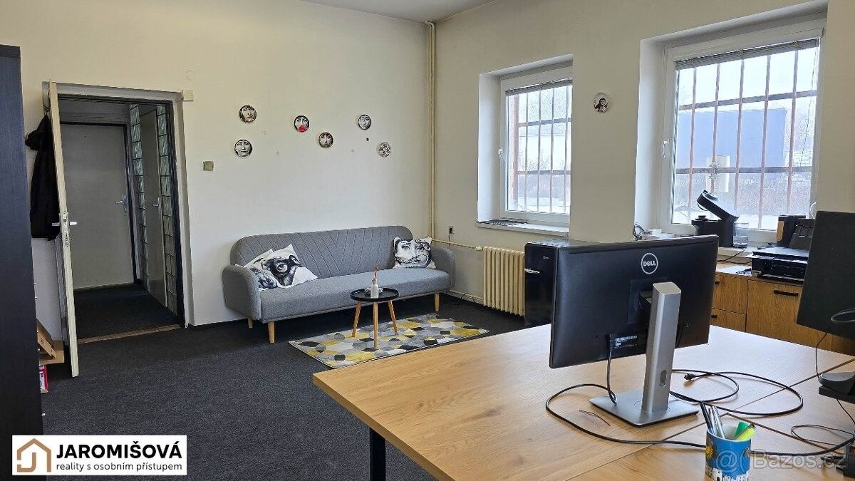 Pronájem kancelář - Praha, 143 00