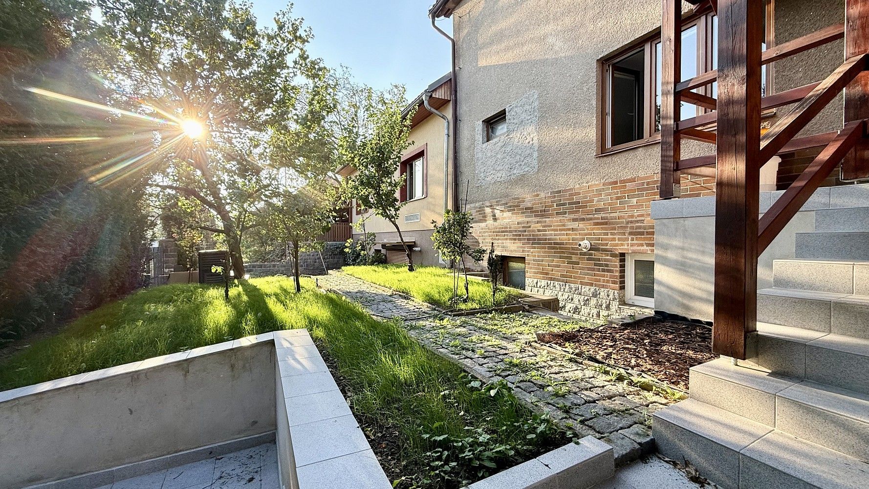 3+1, Přemyšlenská, Praha 8 - Kobylisy, 90 m² - 1