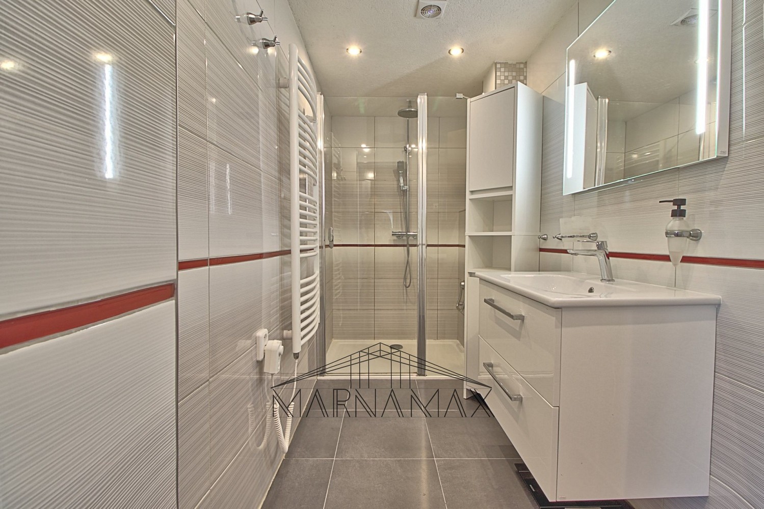 Prodej rodinný dům - Pesvice, okres Chomutov, 200 m² - 2