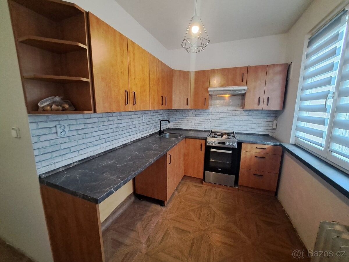 Byty, Chomutov, 430 04