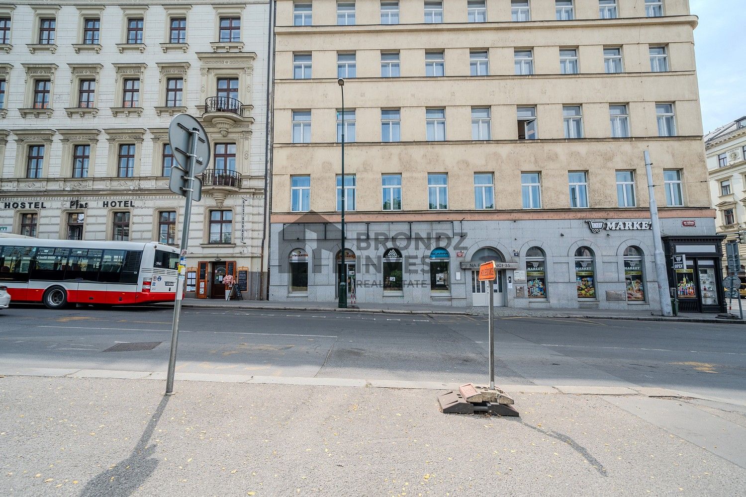 Obchodní prostory · 124 m² · Praha - Nové Město, Hlavní město Praha - 3