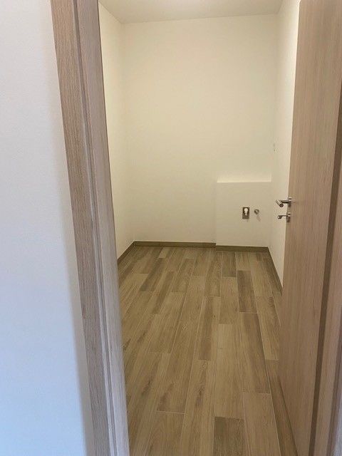 Pronájem byt - Třebíz, 273 75