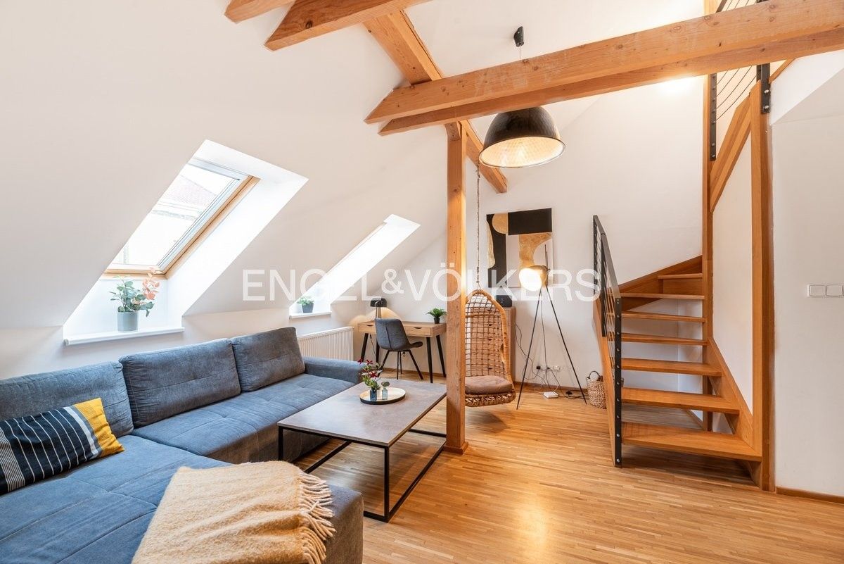 Pronájem byt 3+kk - Milíčova 412, Praha, 100 m²