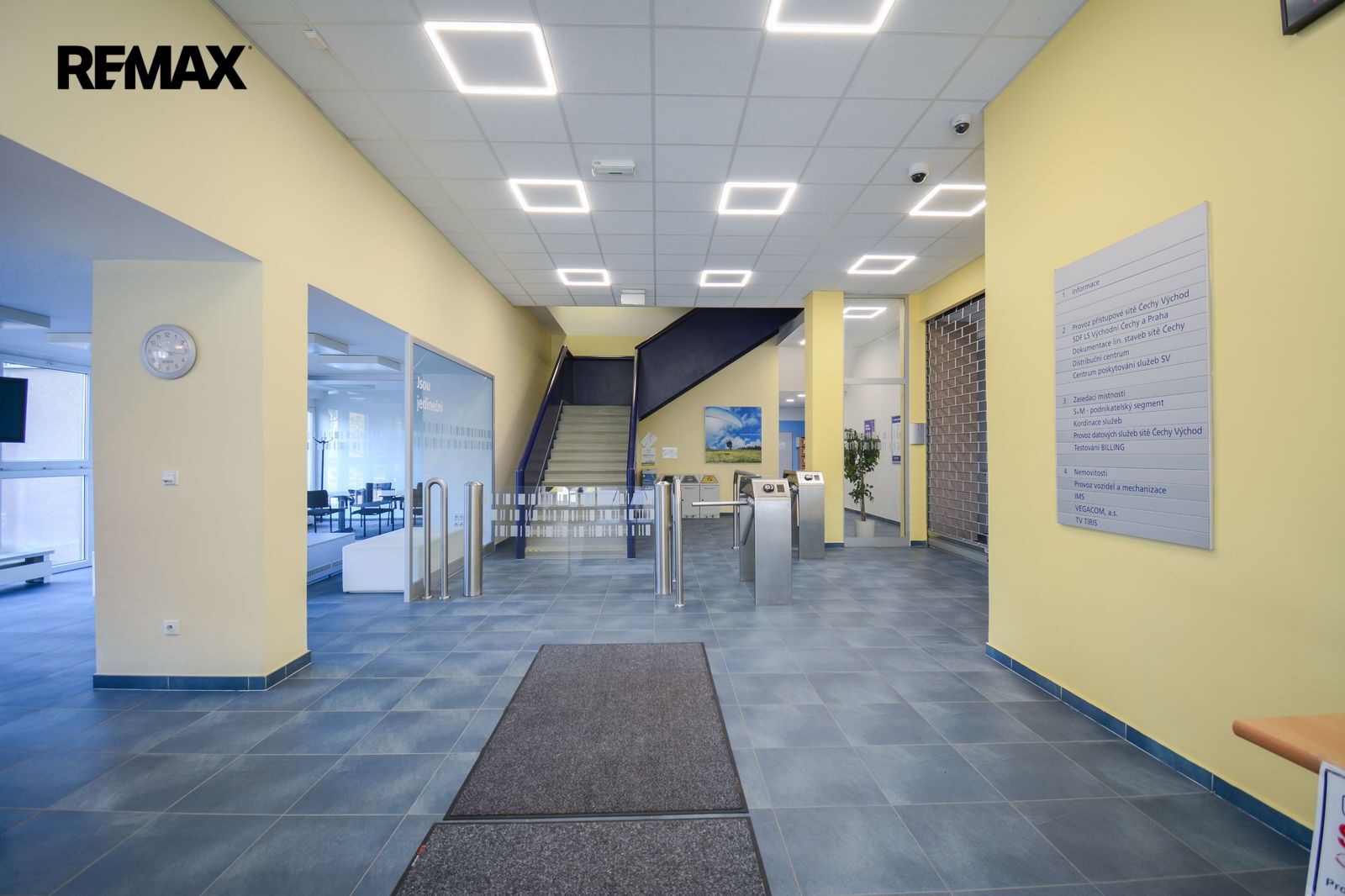 Pronájem kancelář - Akademika Bedrny 365, Hradec Králové Věkoše, 315 m² - 5