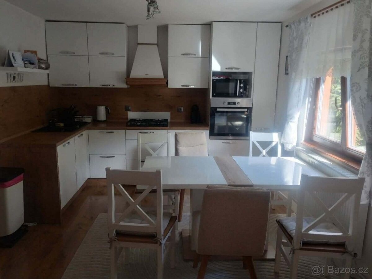 Dům – Velké Karlovice, Pluskovec – pohled 5