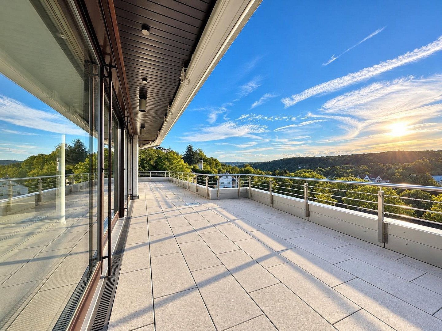 4+1, Burgherrenstrasse 91 Stuttgart Feuerbach Baden-Württemberg 70469, 293 m² - 2
