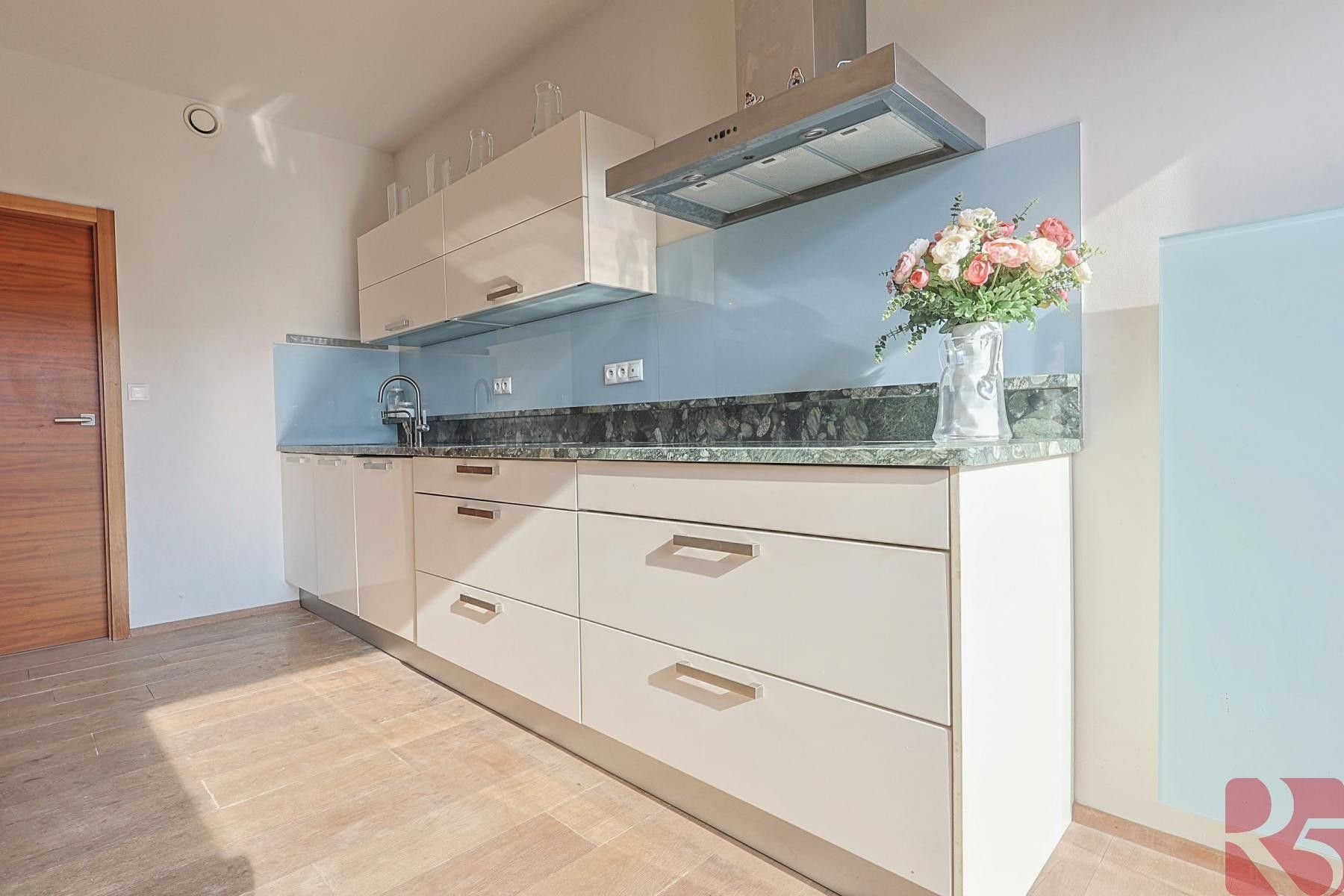 Prodej byt 4+kk - V bytovkách, Praha, 116 m²