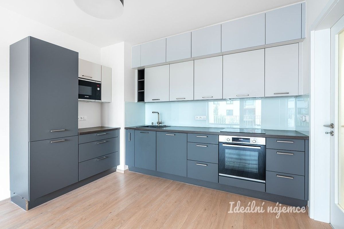 3+kk, Strnadových, Praha, 89 m² - 1