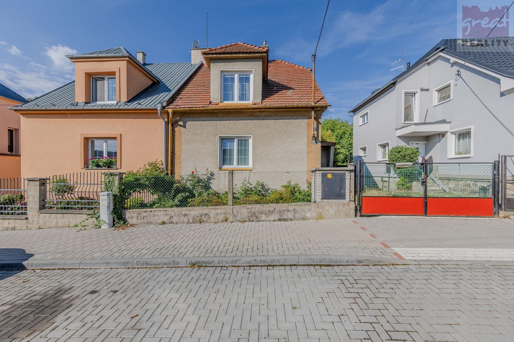 Rodinné domy, Tolstého, Šternberk, 122 m² - 1