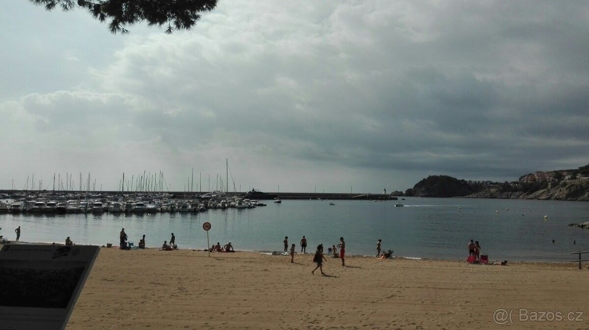 Prodej rodinný dům - 987 66, Zahraničí