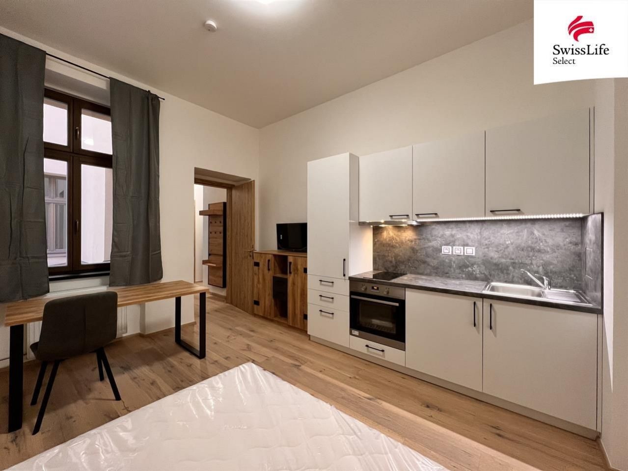 Pronájem byt 1+kk - Solní, Plzeň, 24 m²