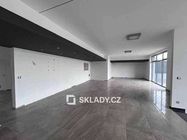 Obchodní prostory, Cheb, 360 m² - 2