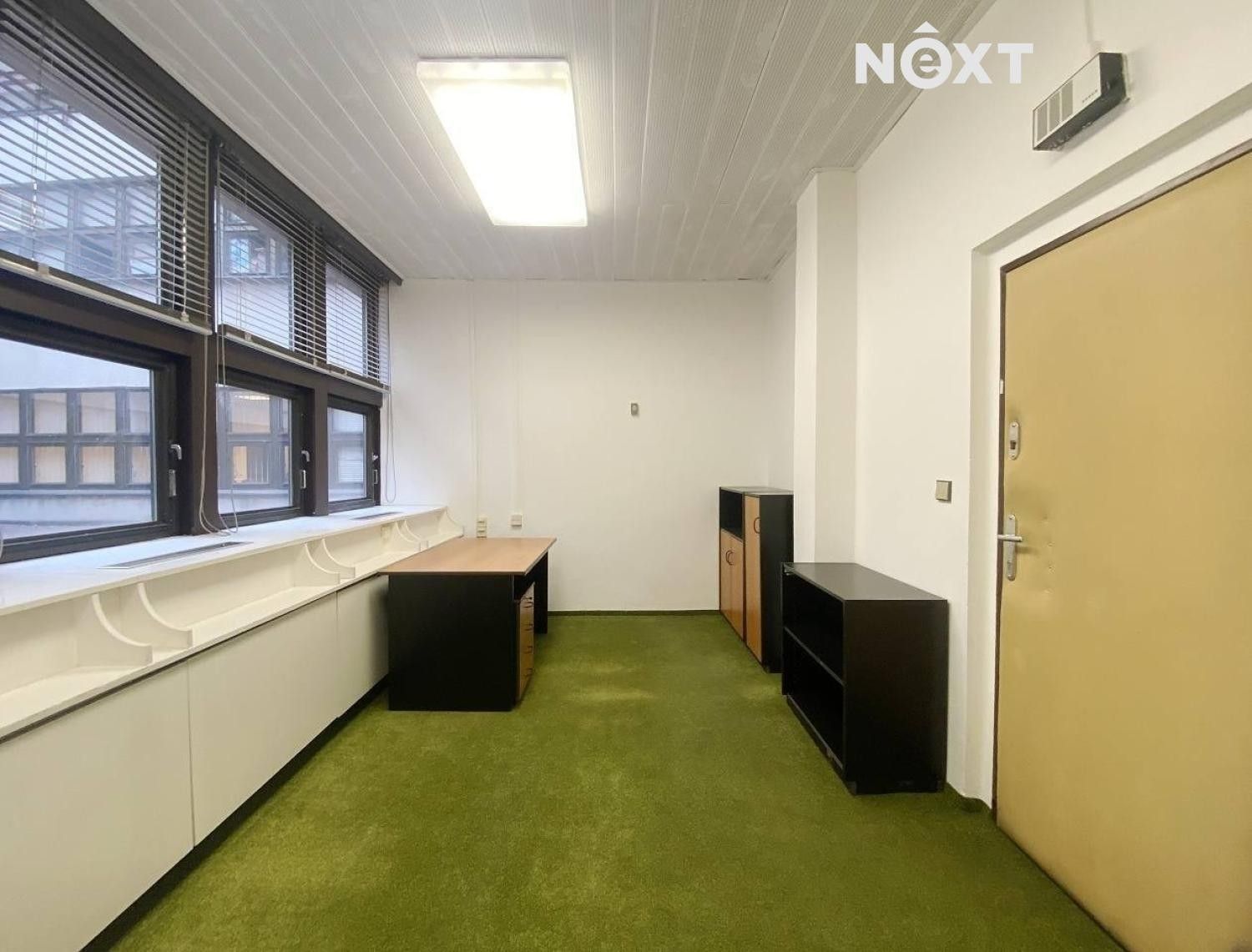 Kanceláře, Na Moráni, Praha Nové Město, 16 m²