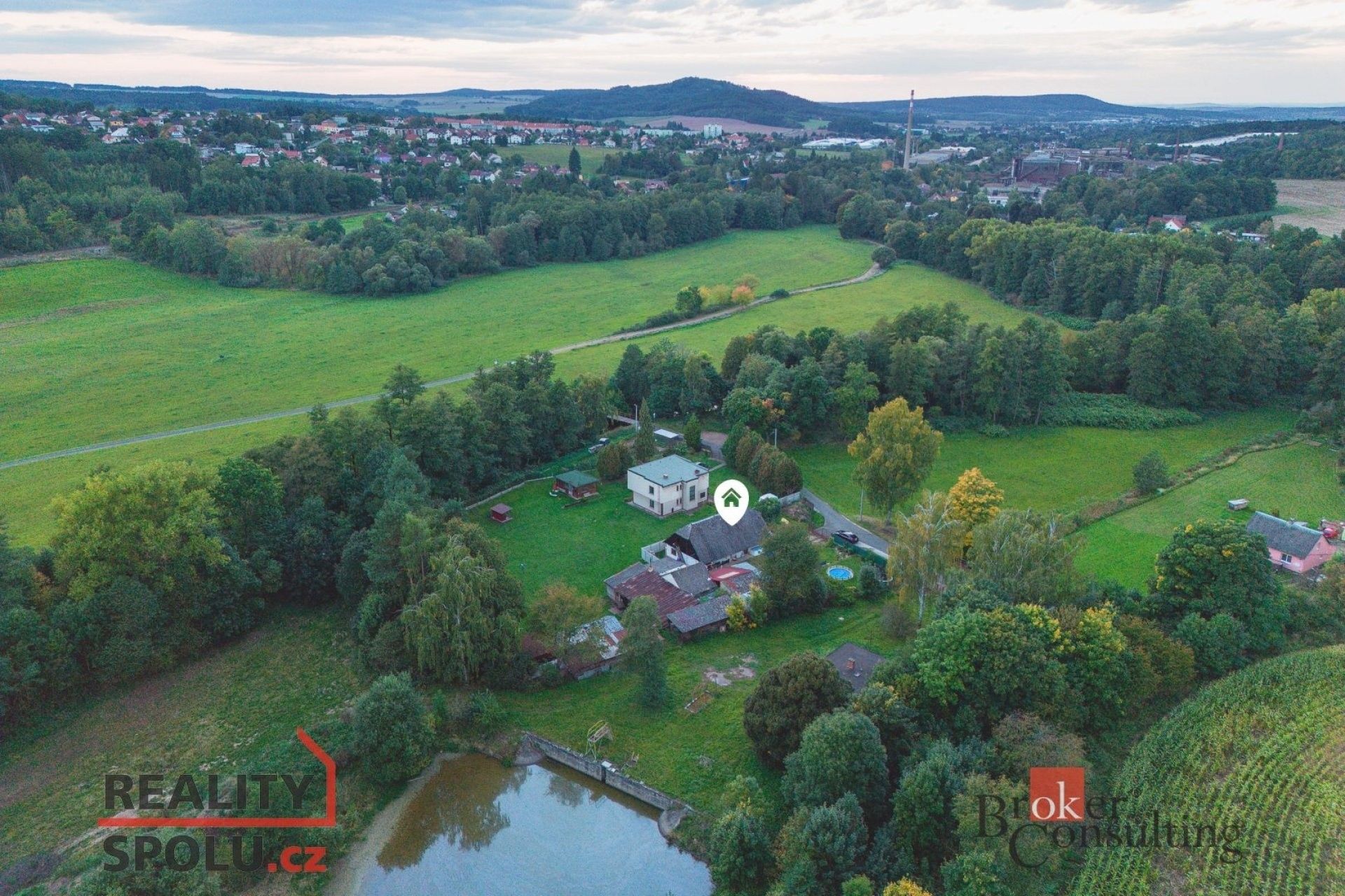 Prodej pozemek pro bydlení - U koupaliště, Hrádek, 1 175 m²