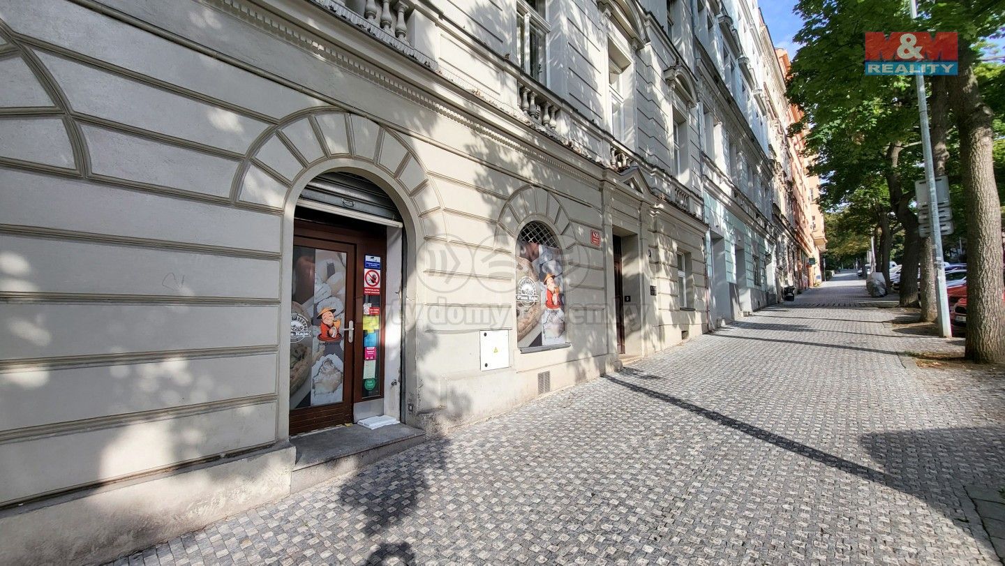 Restaurace, Na Míčánkách, Praha, 47 m²