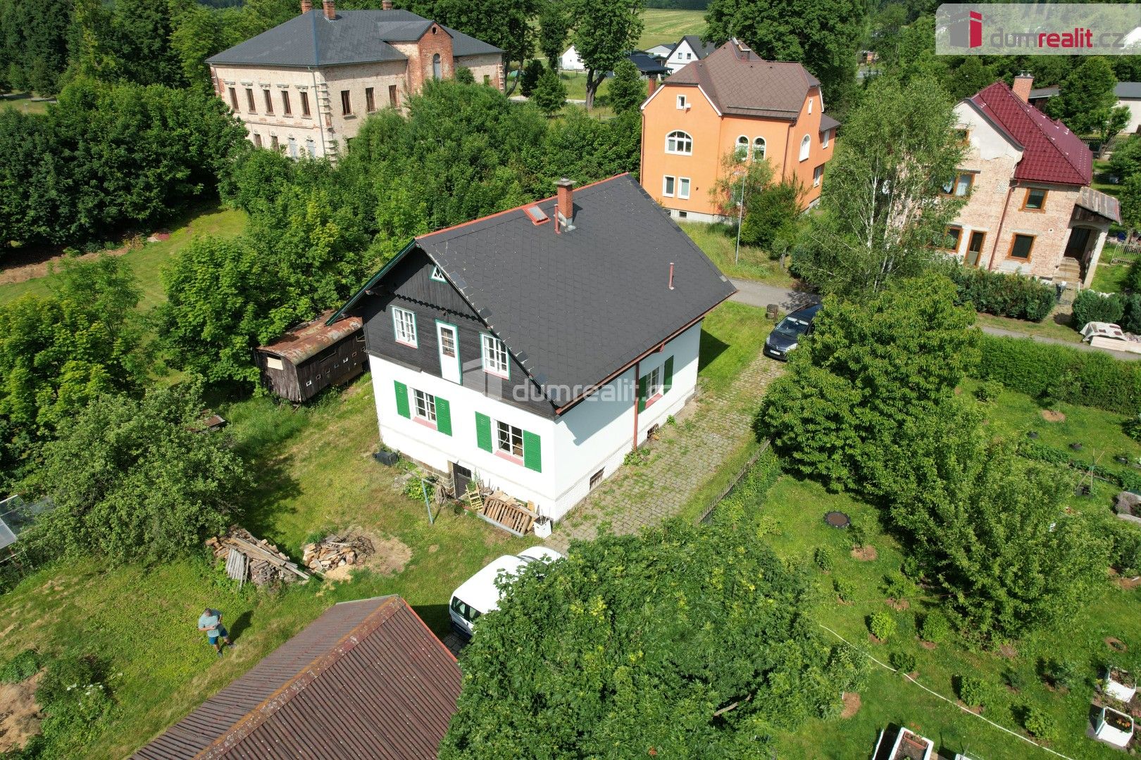 Chalupy, Lipová, 200 m²