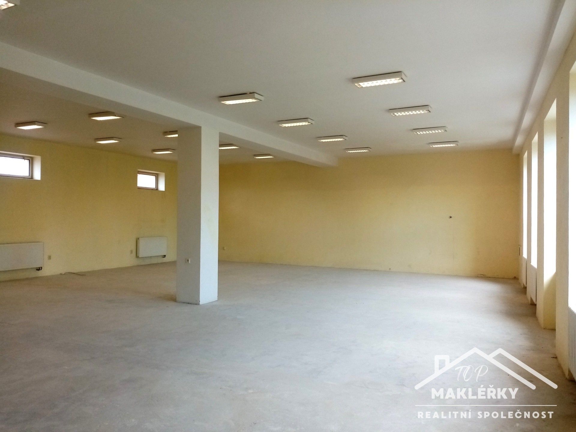 Pronájem obchodní prostory - Ovčárecká, Kolín, 135 m²