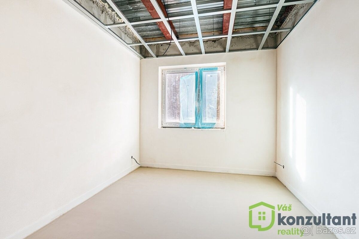 Prodej byt - Adamov, 679 04