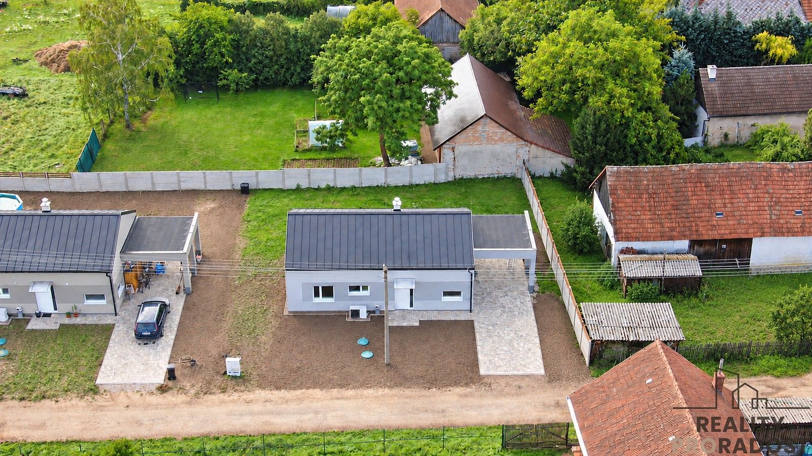 Rodinné domy, Kladruby nad Labem - Bílé Vchynice, okres Pardubice, 123 m² - 2