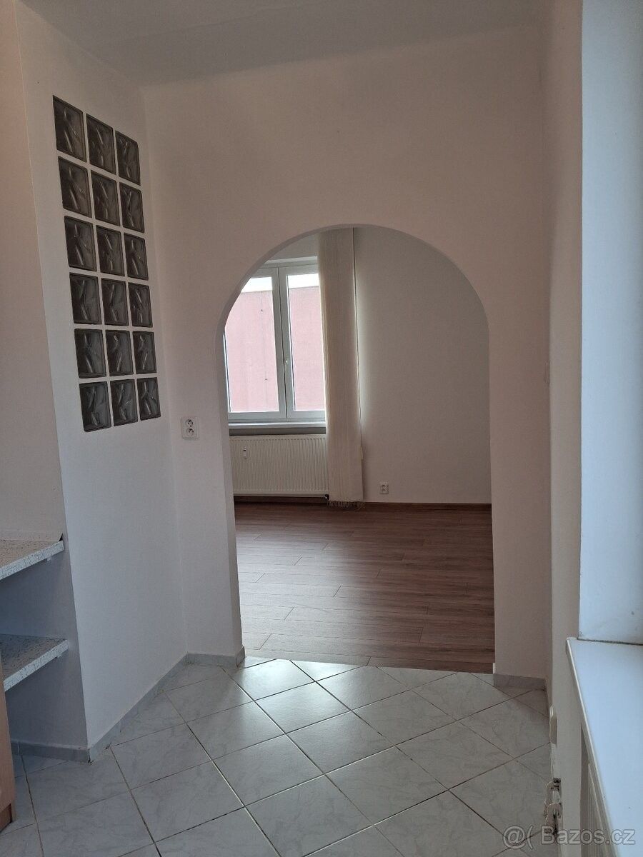 Pronájem byt - Chomutov, 430 01