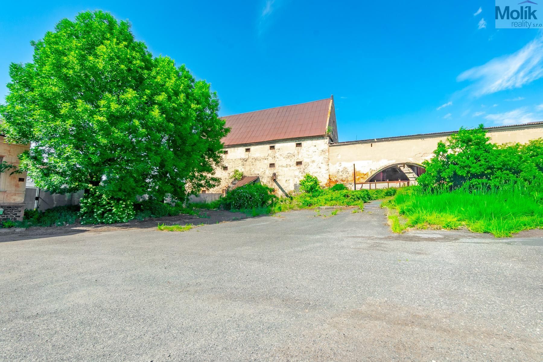 Zemědělské objekty, Všechlapy, Zabrušany, 1 415 m² - 2