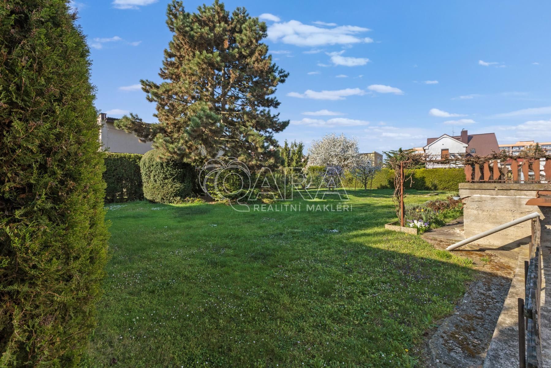 Činžovní dům · 360 m² · Čechurova  , Praha Horní Počernice - 3