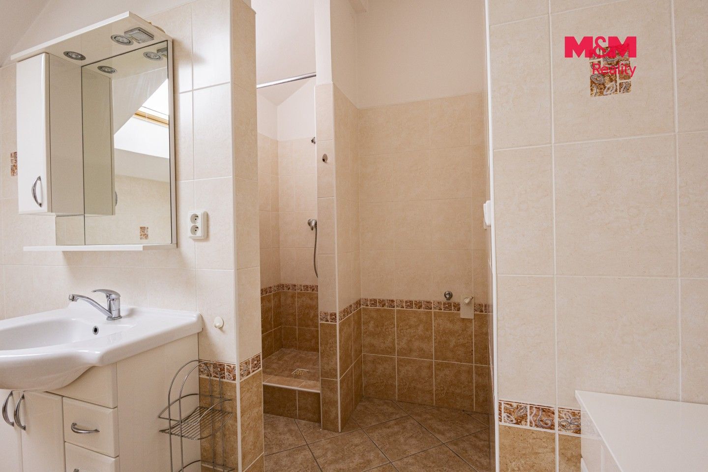 Byt 3+1 · 108 m² · Tržní náměstí, Nový Bor - 3