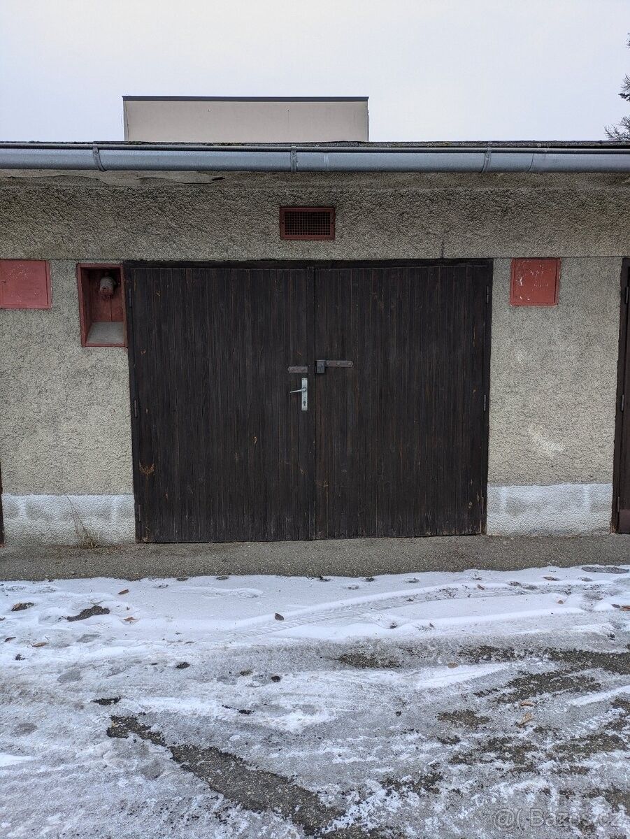 Garáže, Benešov u Prahy, 256 01